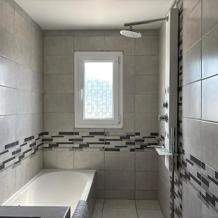 Casa vacanze Soleane - équipée, à Seulement 10mins De La Cité Médiévale *